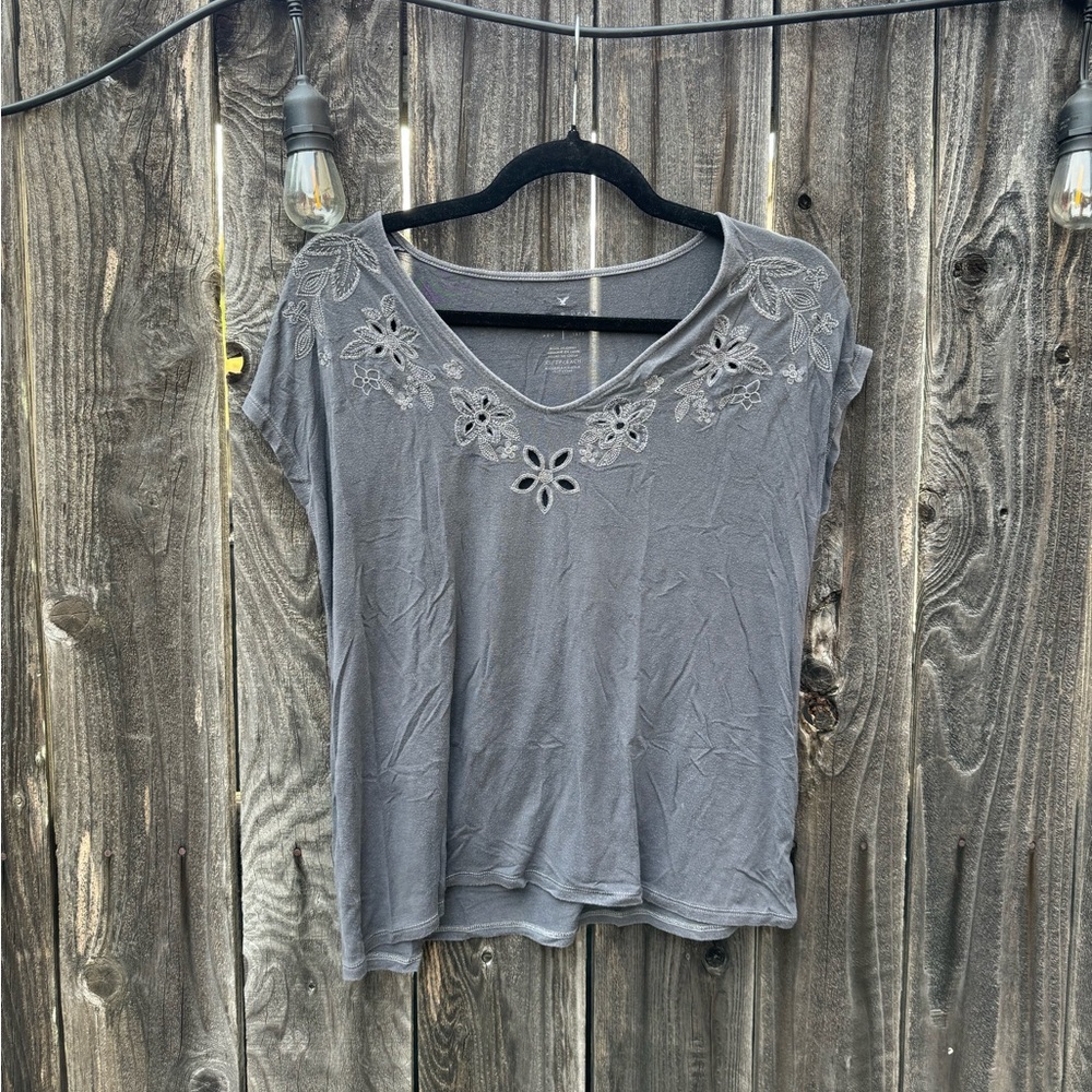 3/$15 CLEARANCE American Eagle Soft and Sexy Charcoal Grey Floral cutout Blouse